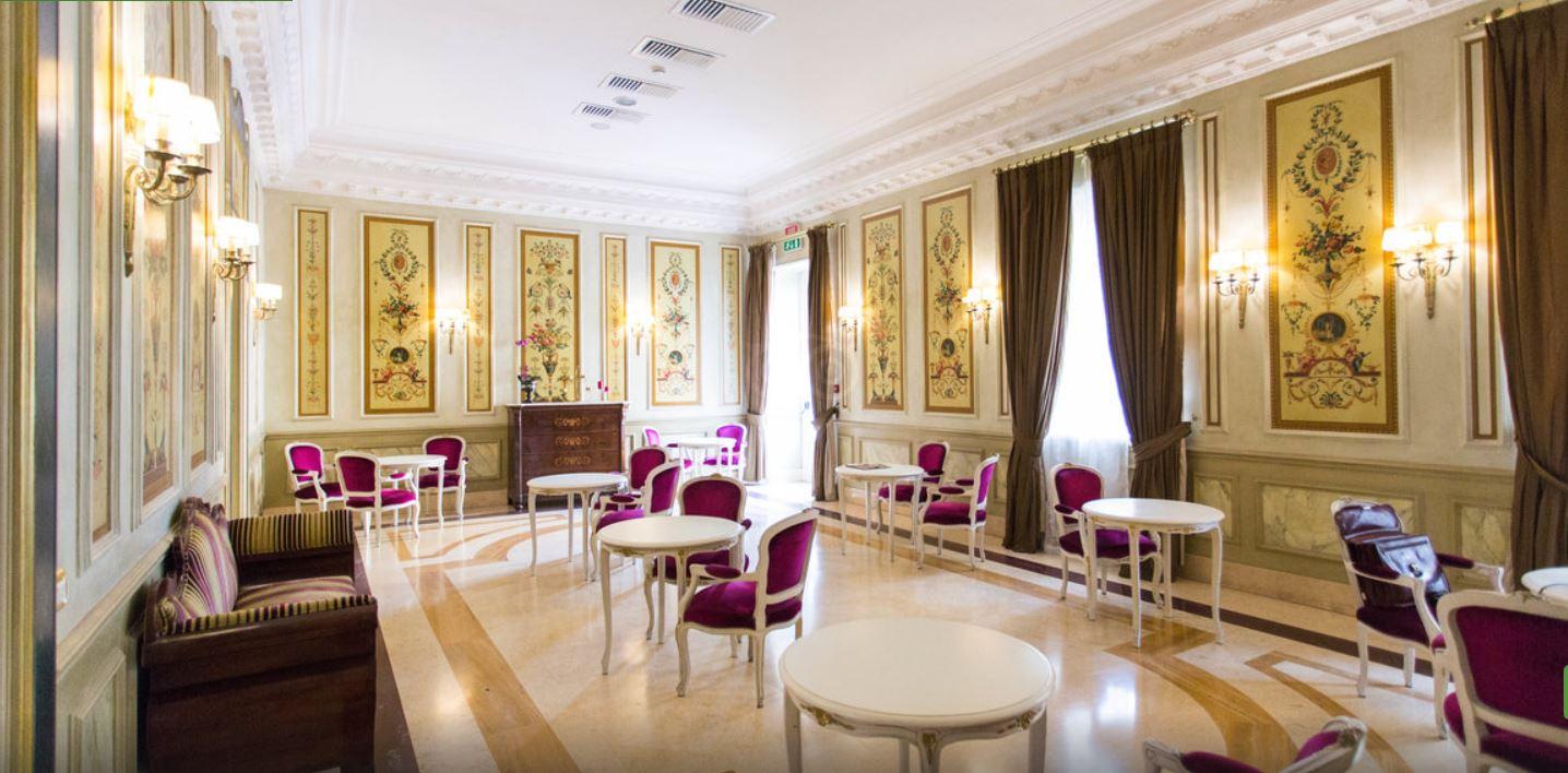 Una Hotels One CTA Exterior foto