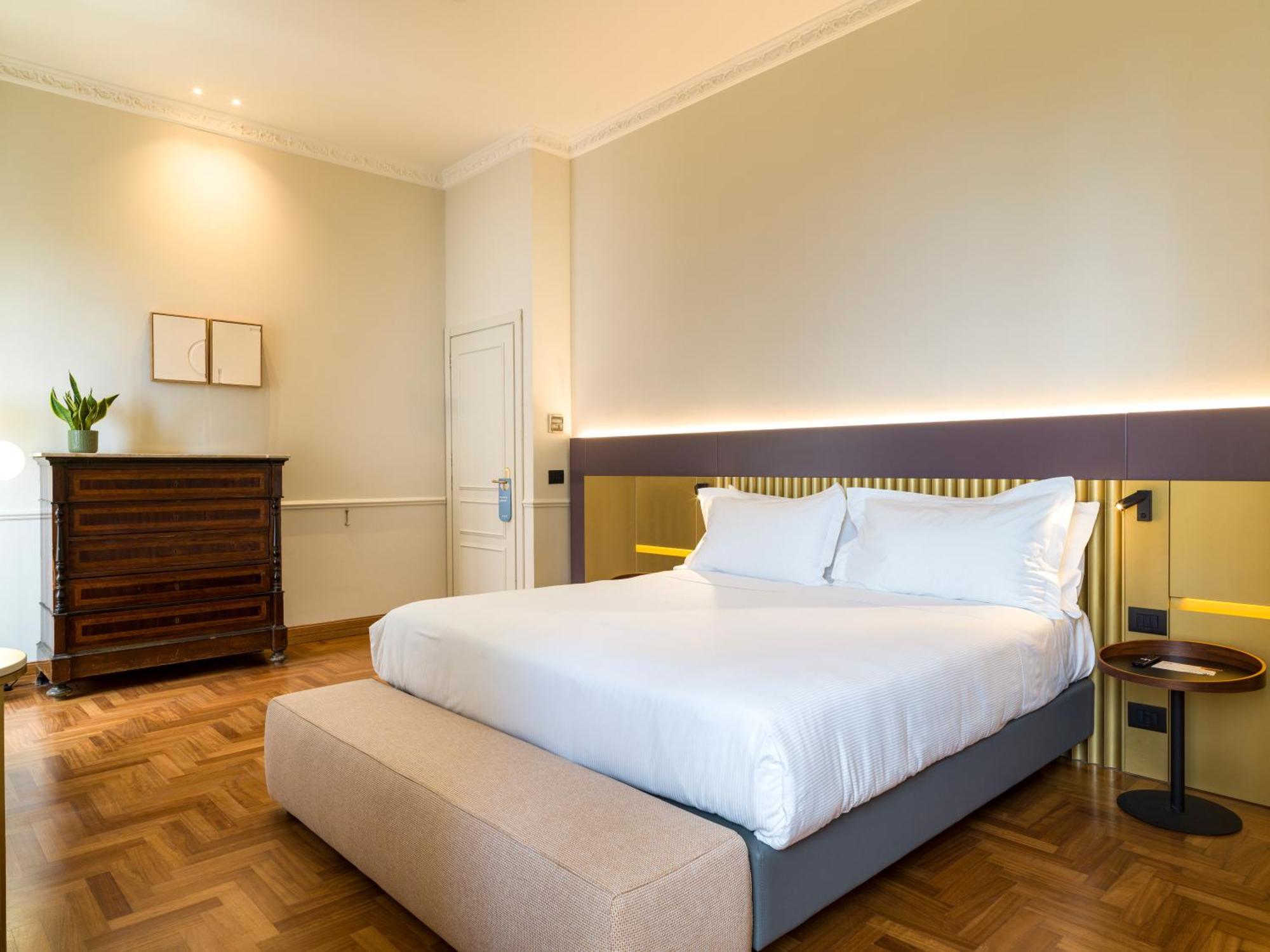 Una Hotels One CTA Exterior foto