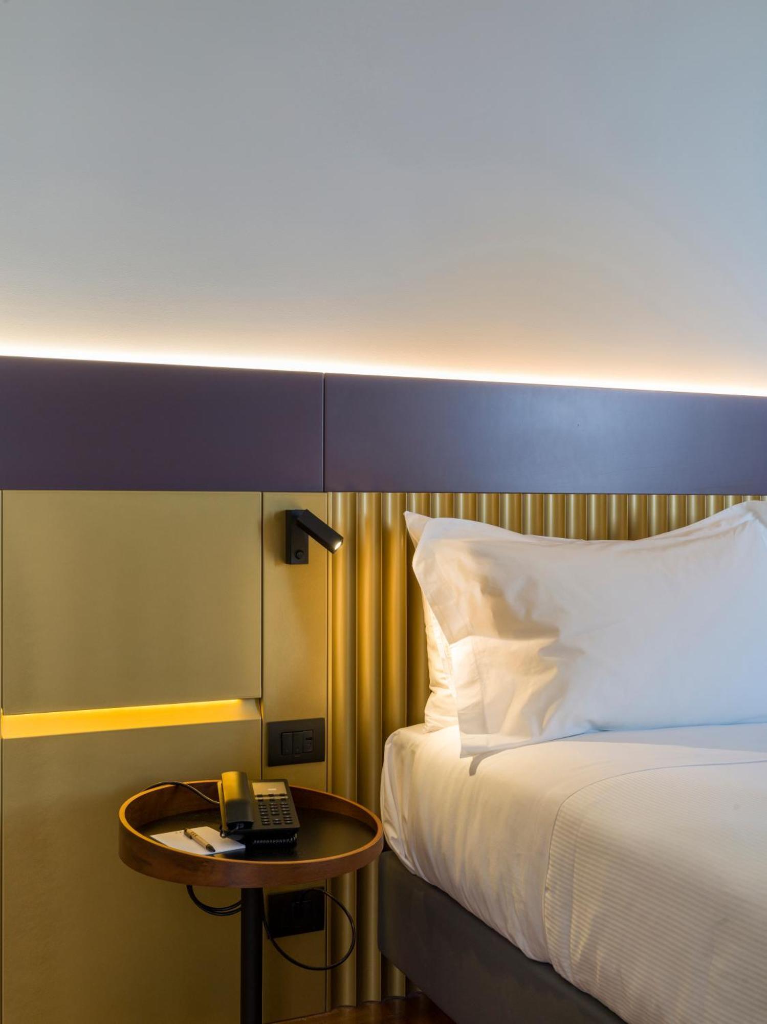 Una Hotels One CTA Exterior foto
